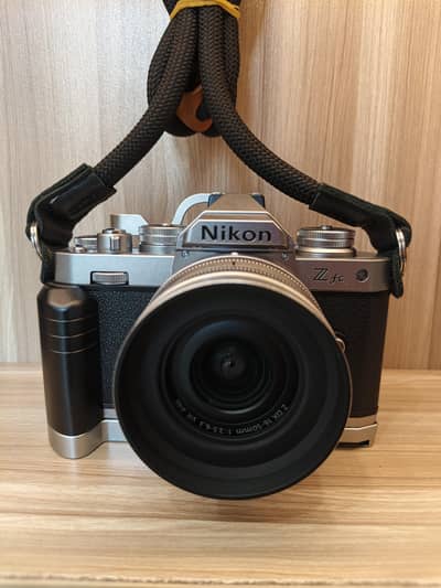 Nikon Z fc Mirrorless Camera - 16-50mm lens
