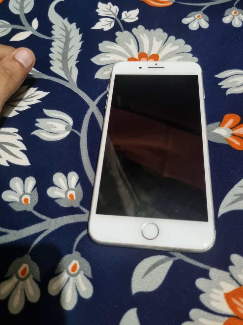 Apple iPhone 7 Plus 0