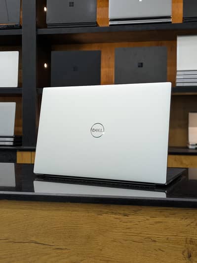 Dell XPS 15 9520 Laptop - Core i7 12th Gen - RTX 3050 4GB
