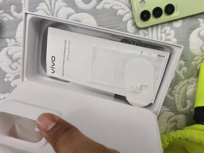 Vivo Y100