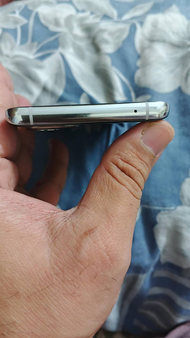 One Plus 9 Pro 4