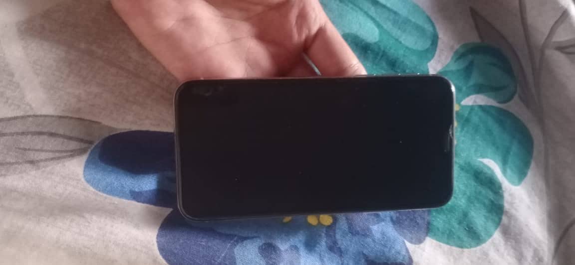 Apple iPhone X 3