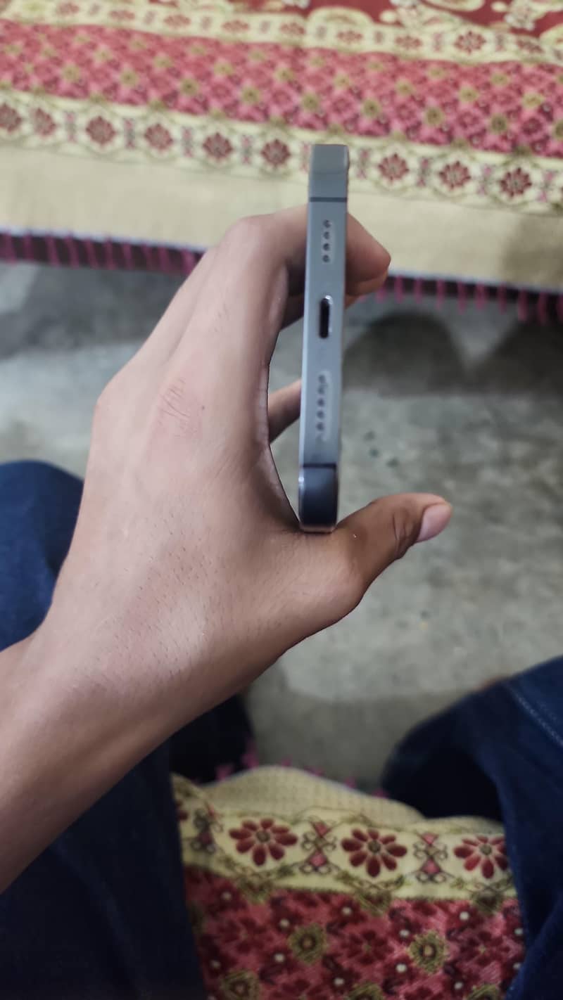 Apple iPhone 13 Pro Max 3