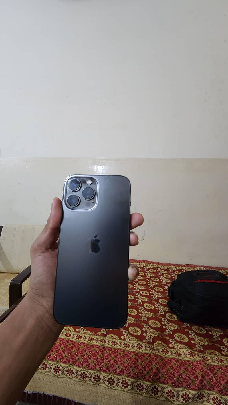 Apple iPhone 13 Pro Max 8