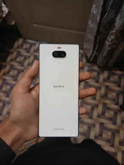 sony experia 8 exchange possible