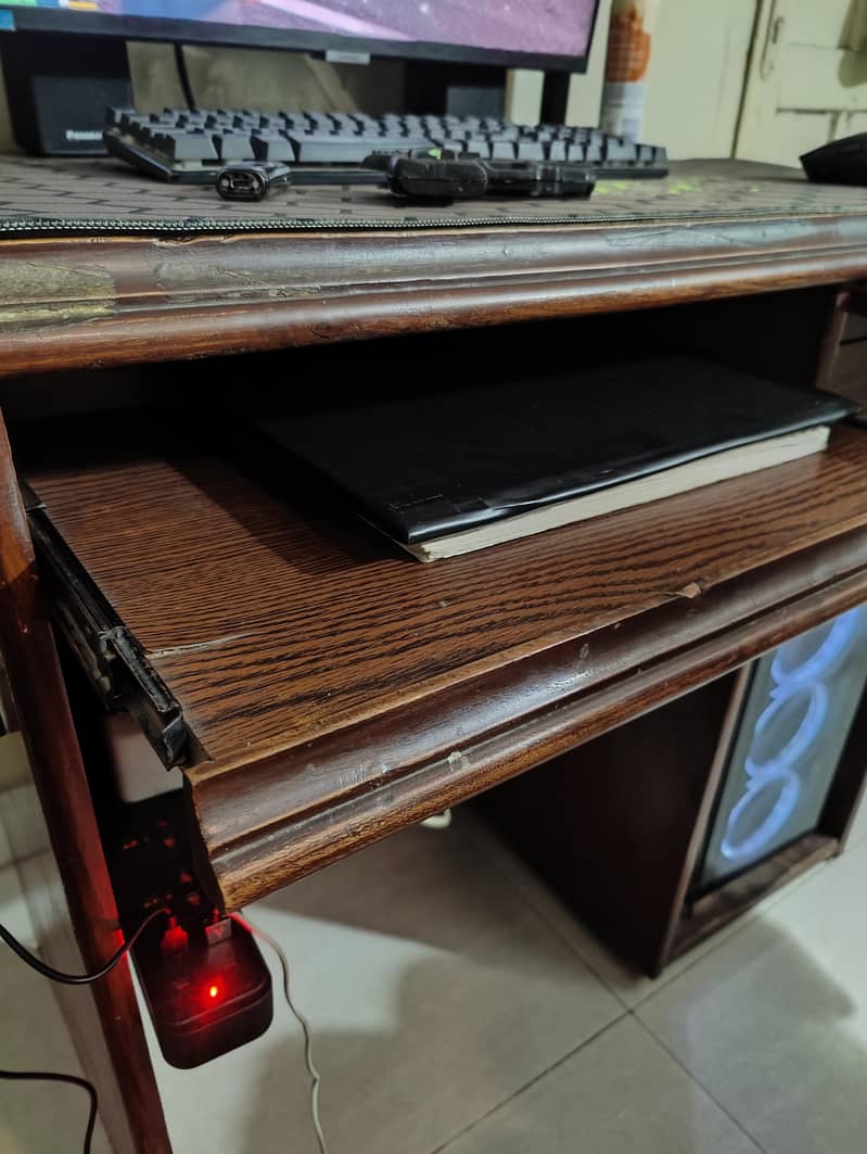 PC Table / Office Table 6