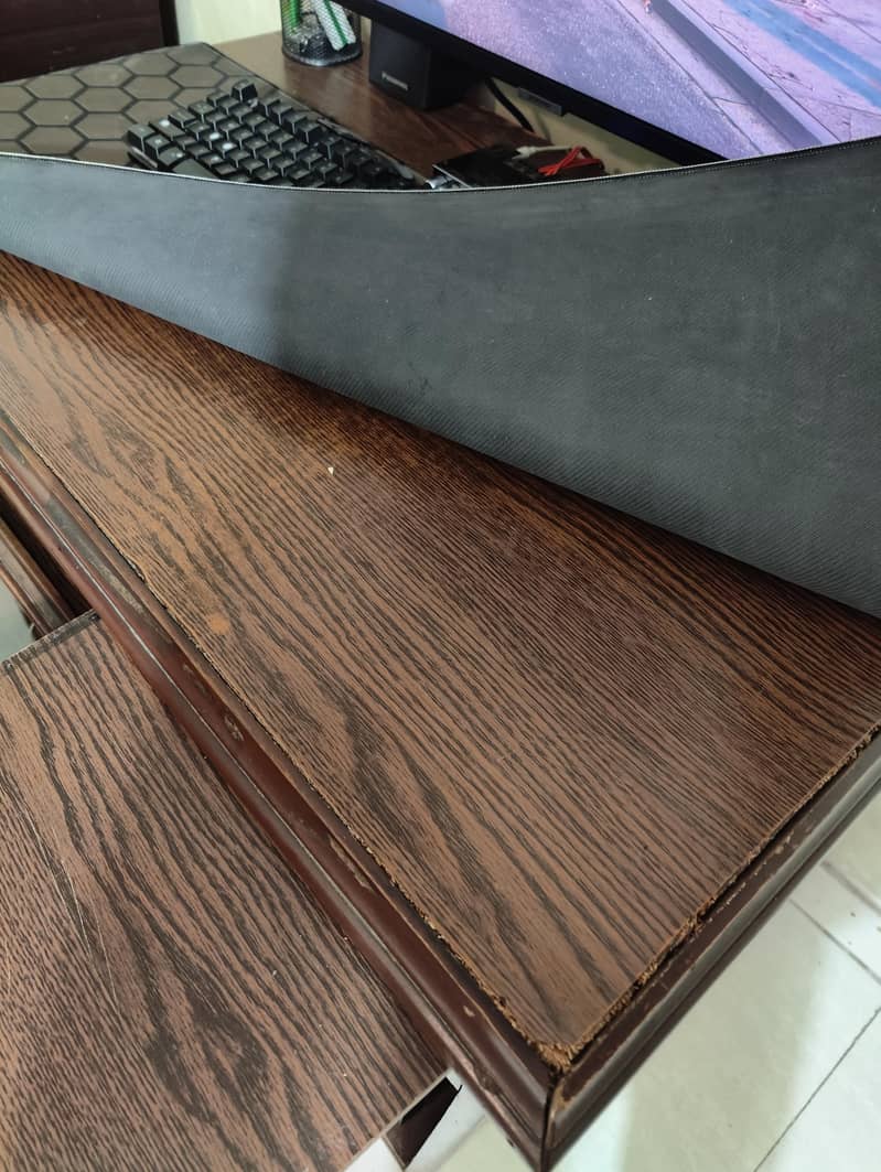 PC Table / Office Table 10