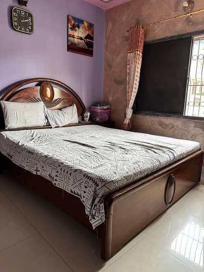 Bed with 2 sider