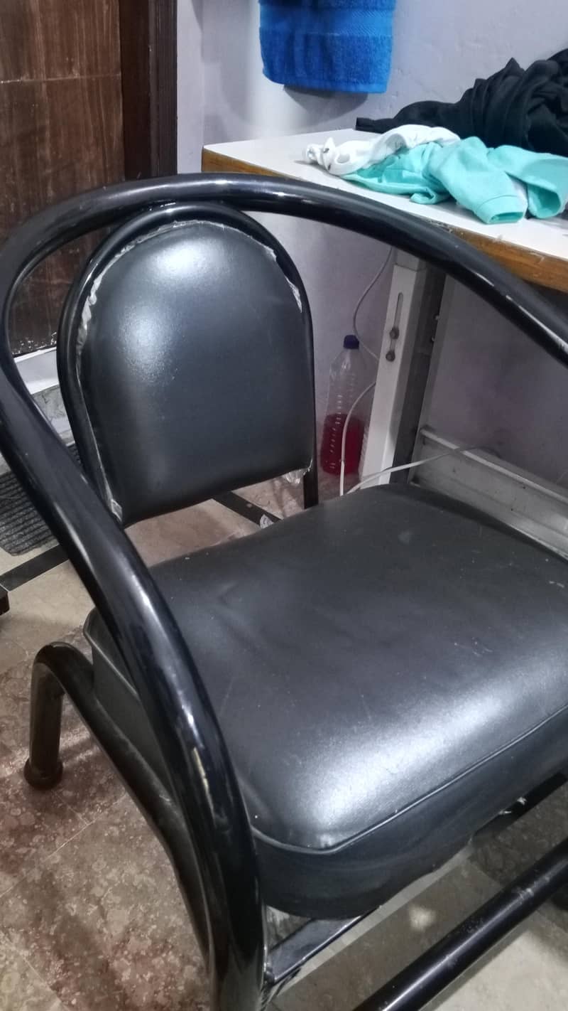 two form chair 0