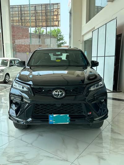 Toyota Fortuner GRS