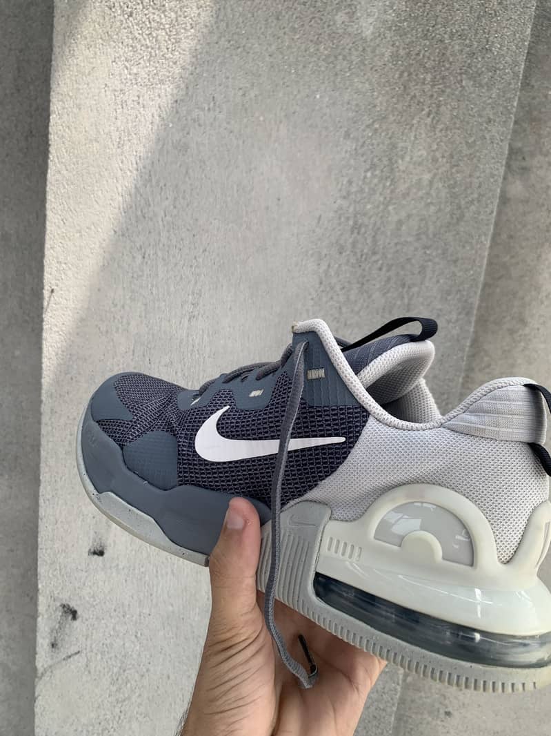 SHOSE 1