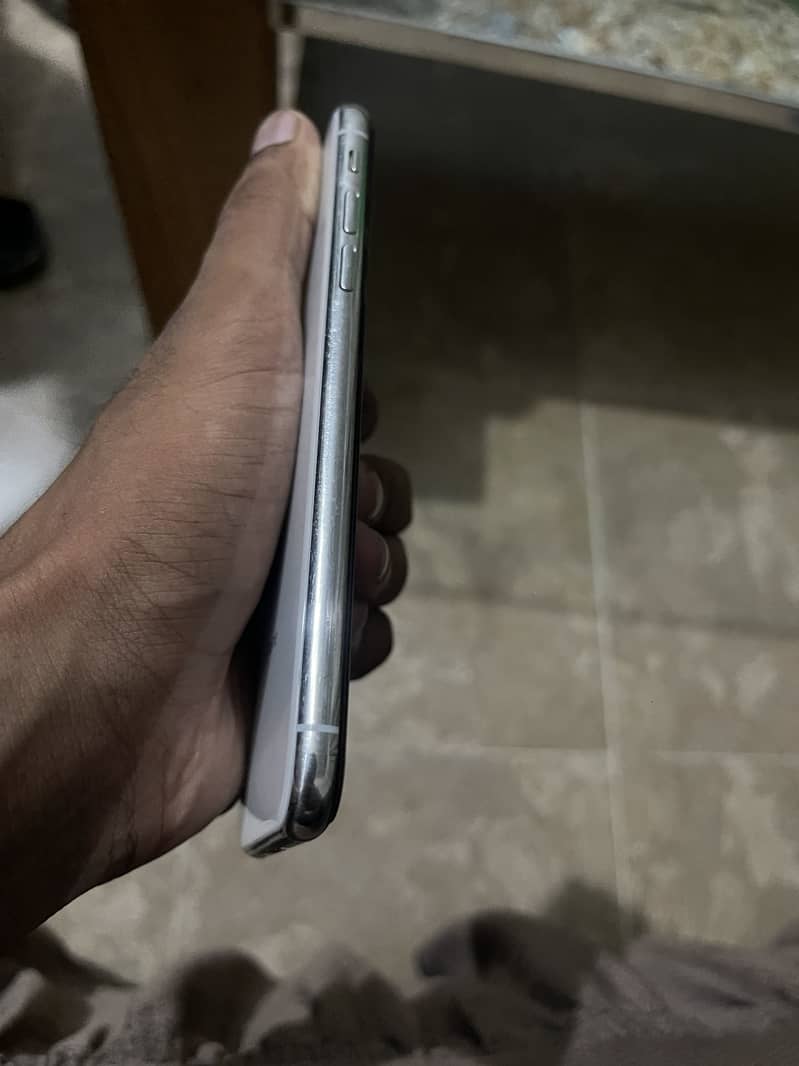 Apple iPhone X 1