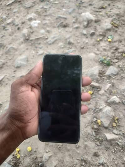 Vivo Y16