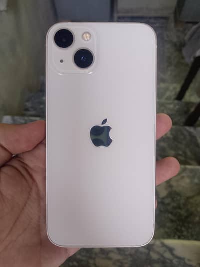 Apple iPhone 13
