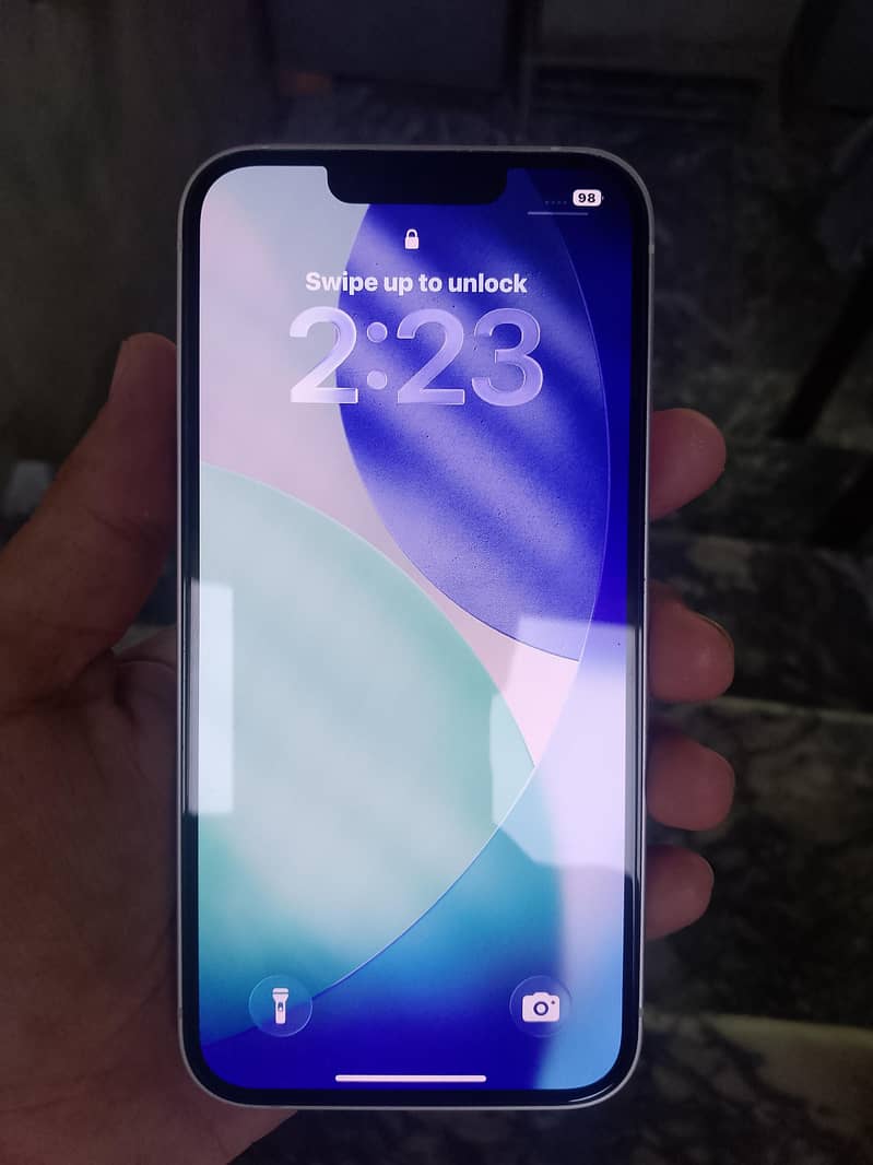 Apple iPhone 13 6