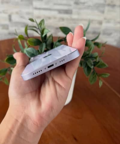 Apple iPhone 14