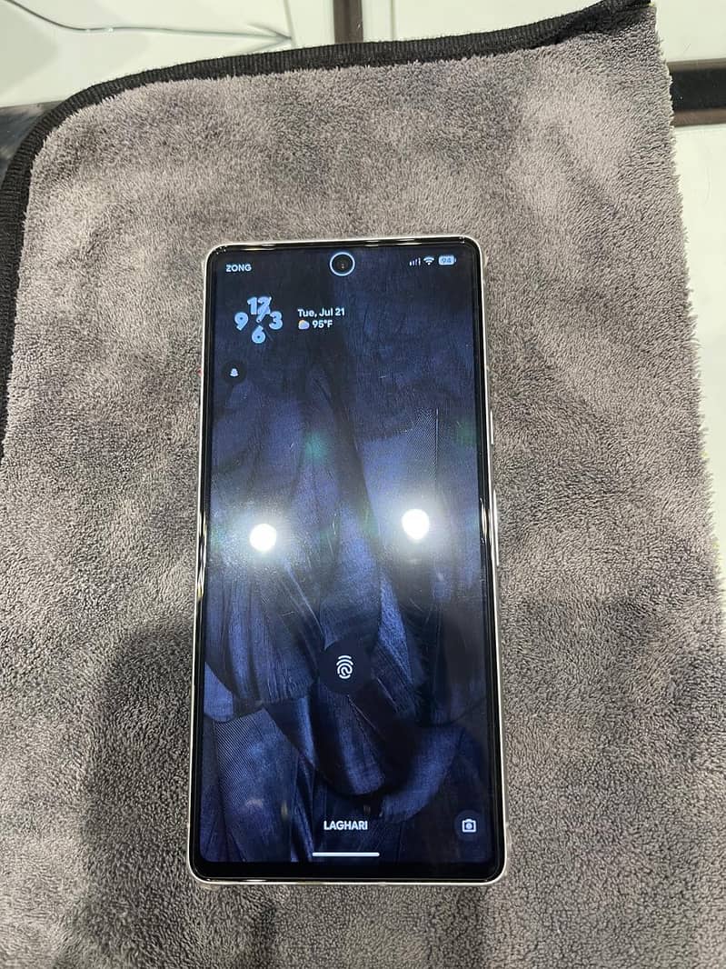 Google Pixel 7 4