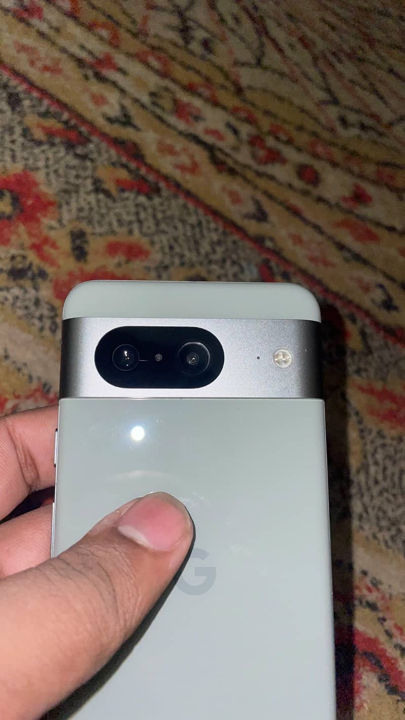 Google Pixel 8 3