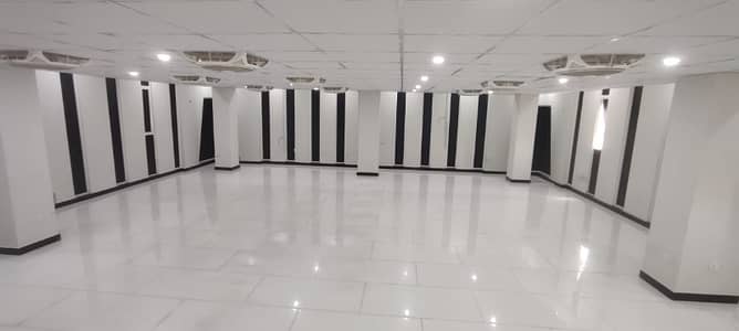 Brand New Commercial Plaza for Rent in G-10 Islamabad Prime Location in G-10 Islamabad Total Covered Area: 4,250 Sq. Ft