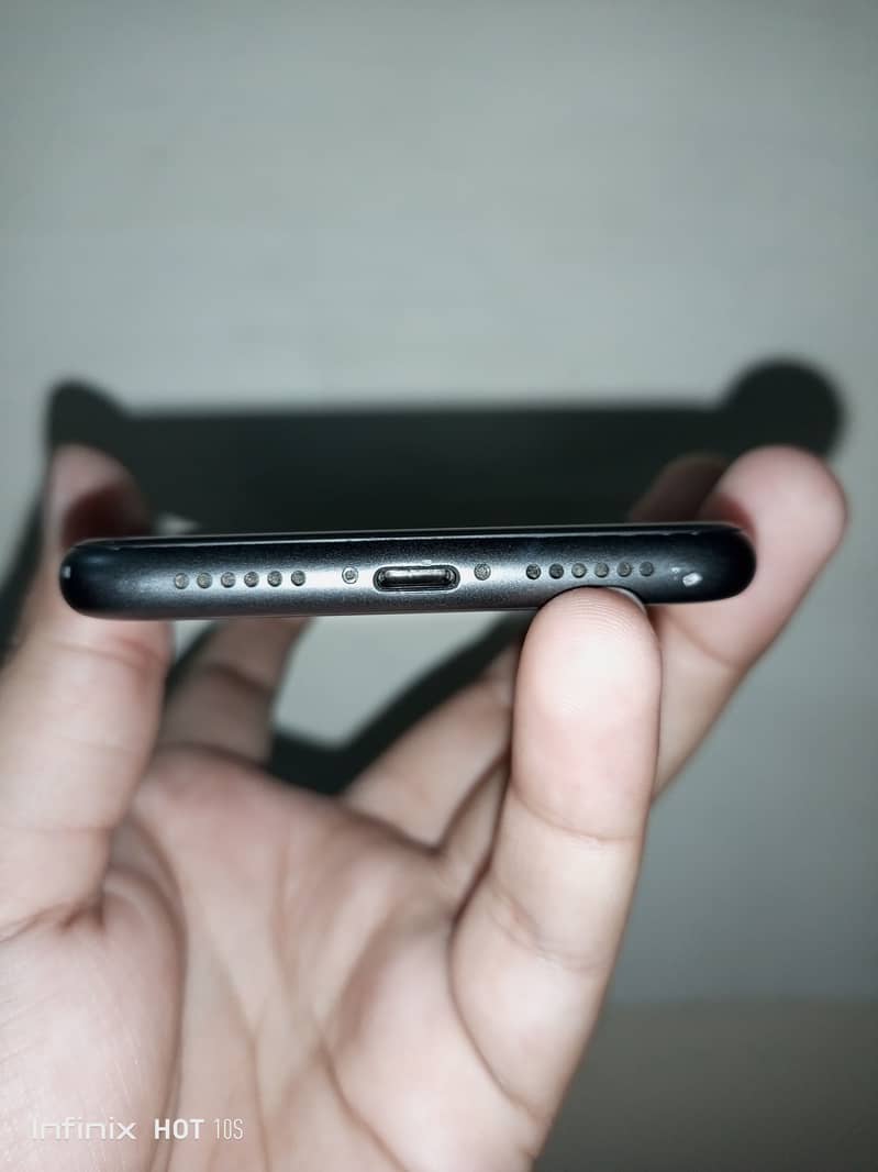 Apple iPhone 11 1