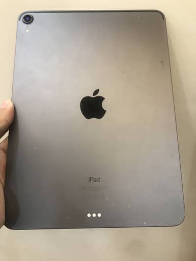iPad Pro 11" 2018 256GB WiFi – Screen Cracked