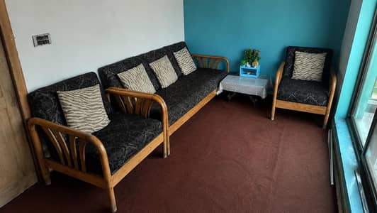 “5-Seater Sofa Set – Only Rs. 20,000”
