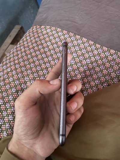 Apple iPhone 8 FU 64 gb Battery 75