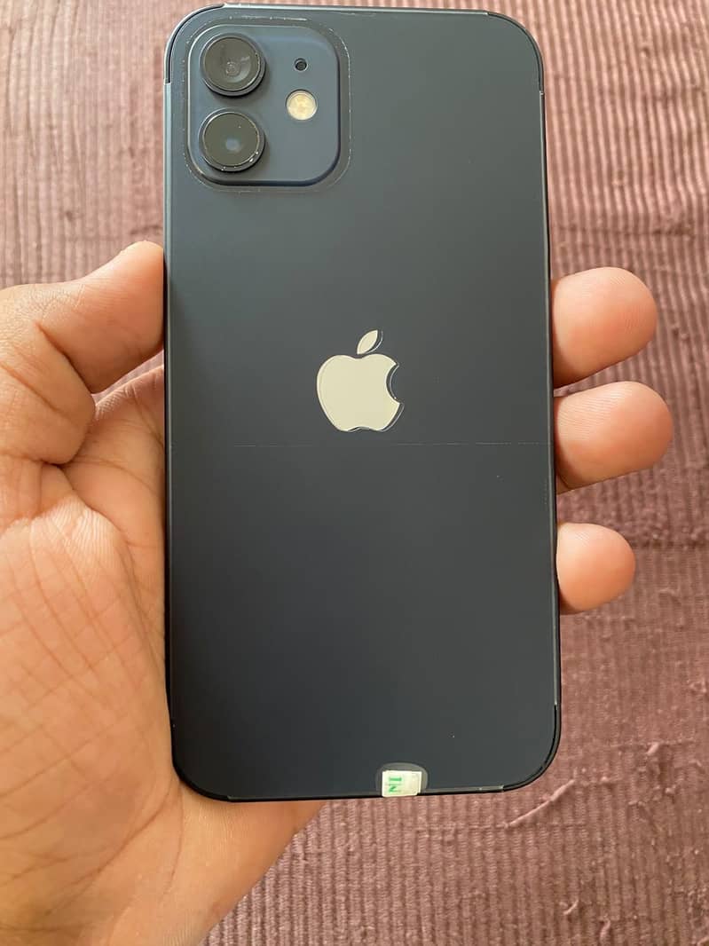 Apple iPhone 12 6
