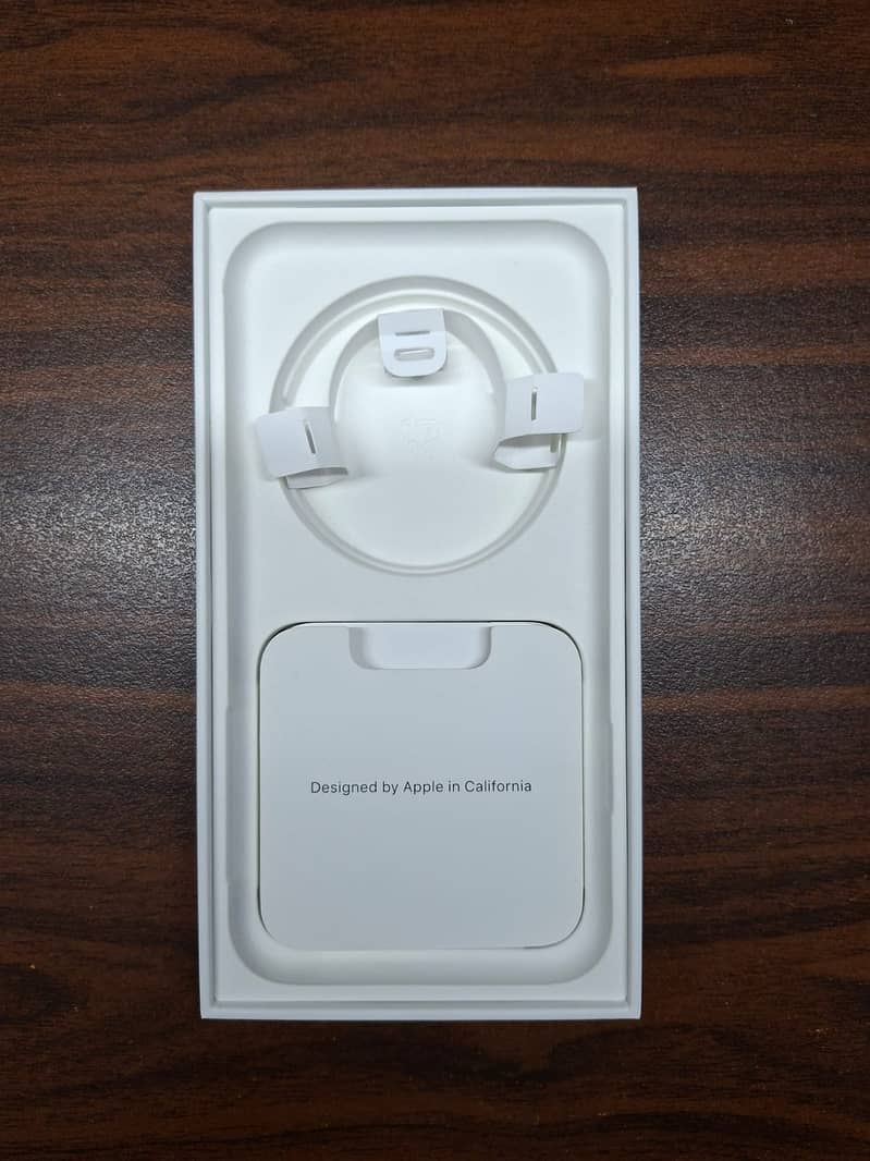 Apple iPhone 11 4