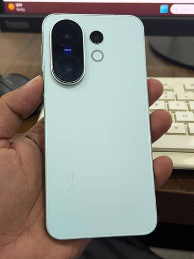 Vivo X200 FE