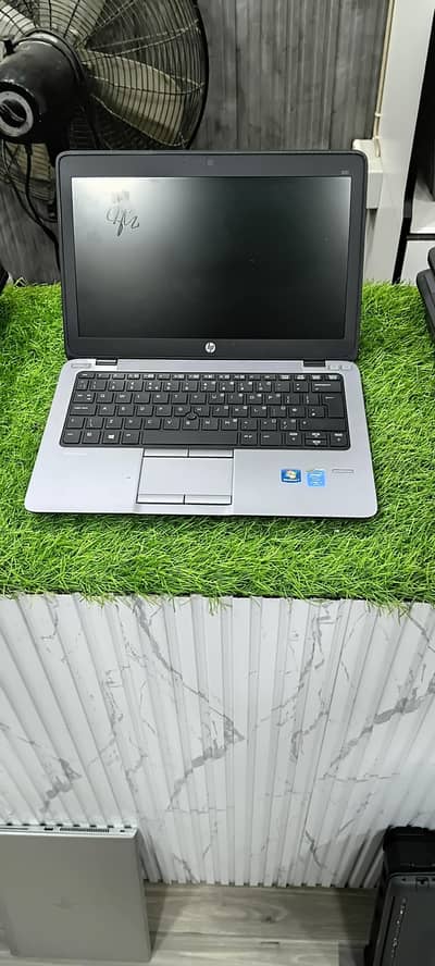 HP Elitebook 820 G1