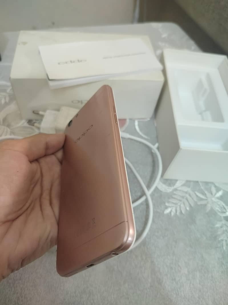OPPO A57 2