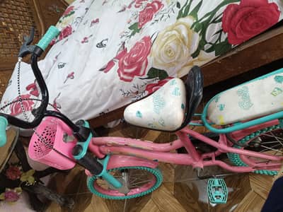 8 years girls cycle