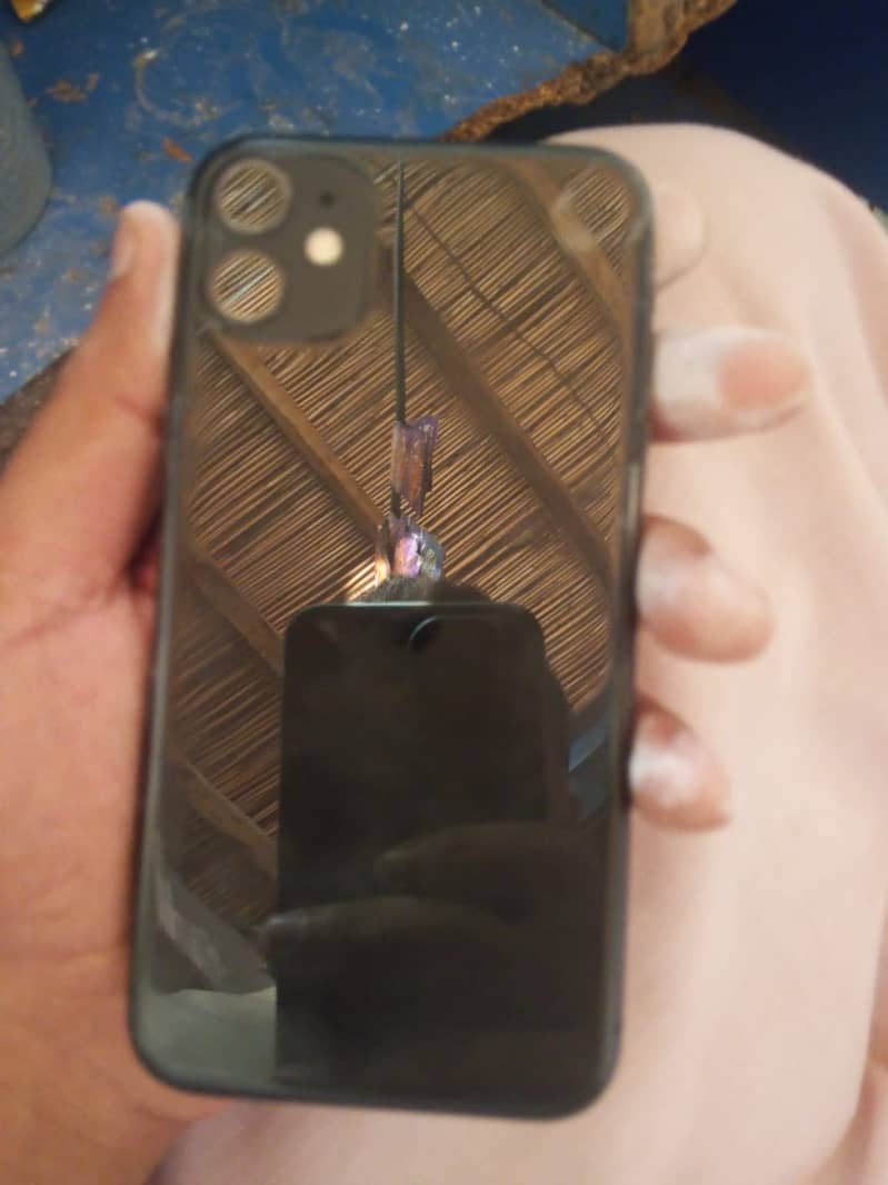 Apple iPhone 11 0