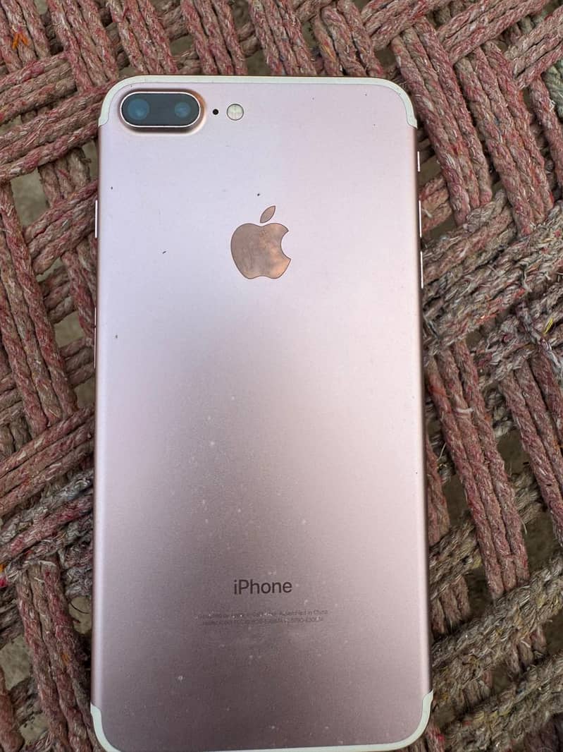 Apple iPhone 7 Plus 2