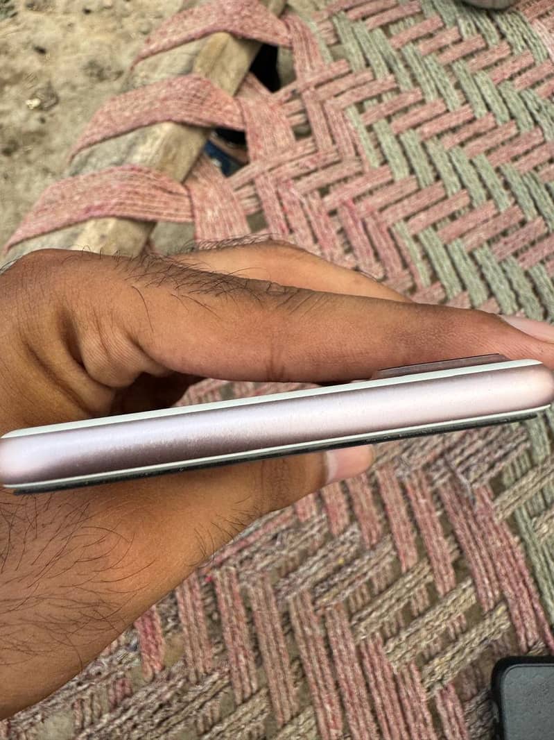 Apple iPhone 7 Plus 6