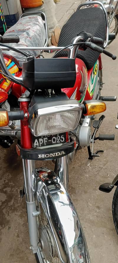 Honda CD 70 2023 Model – Excellent Condition – Original Documents
