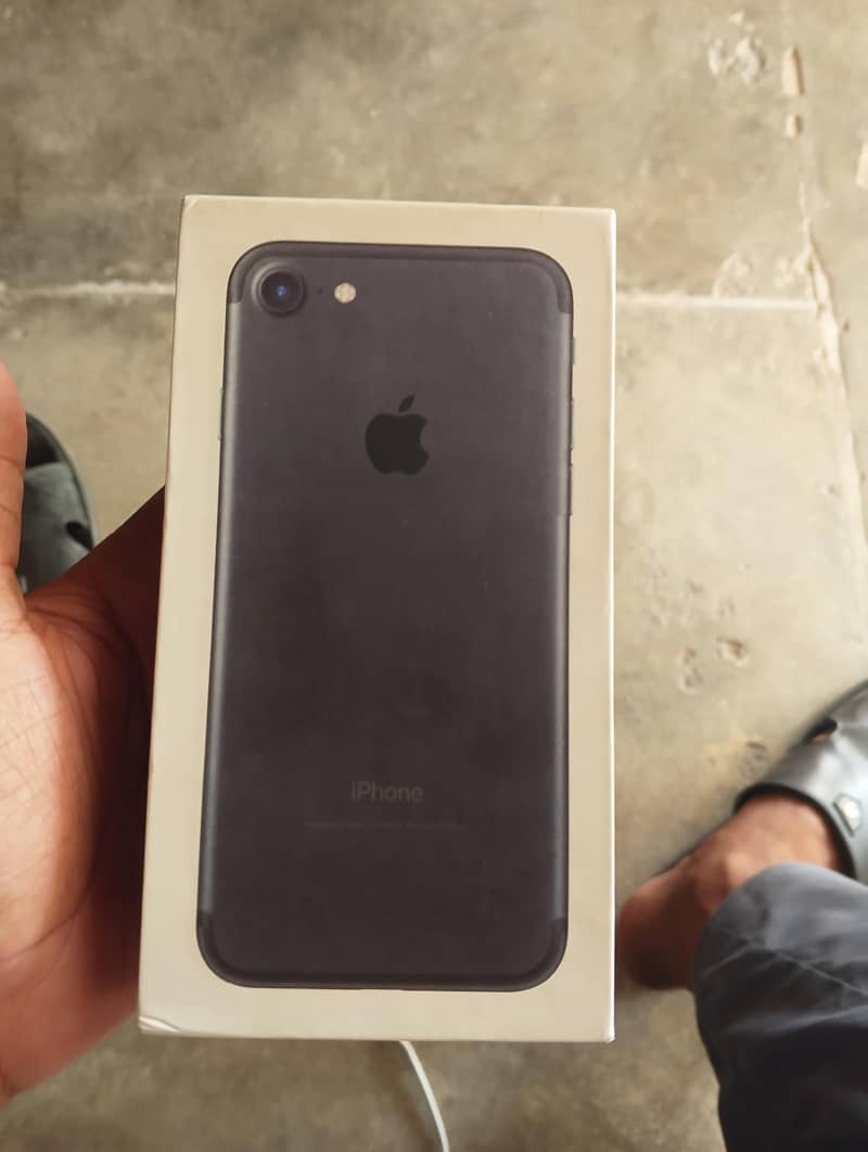 Apple iPhone 7 9