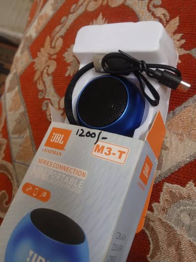 JBL harmon m3-T mini bluetooth speaker