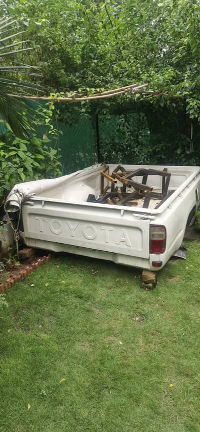 2001 hilux - single cabin dala - rear tub