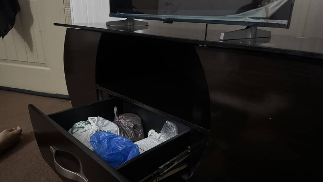 Tv console 2