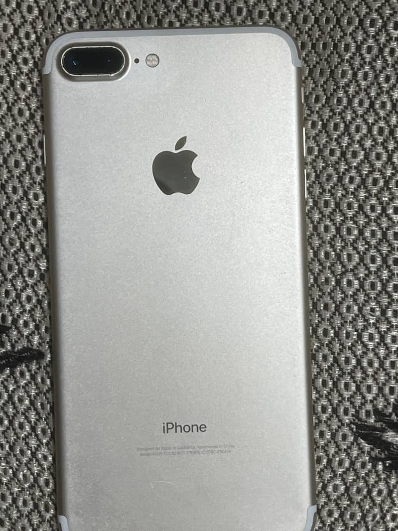 Apple iPhone 7 Plus 0