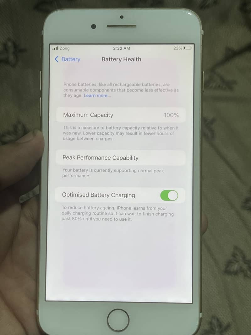 Apple iPhone 7 Plus 2