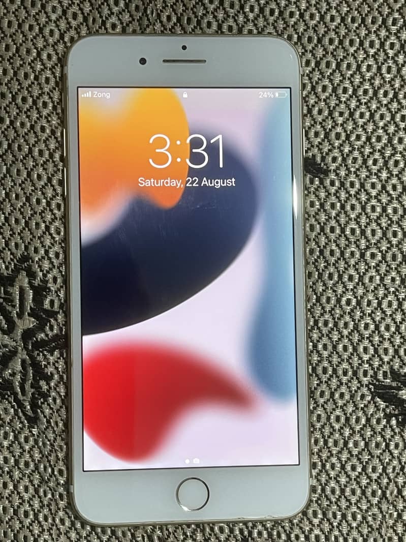 Apple iPhone 7 Plus 5