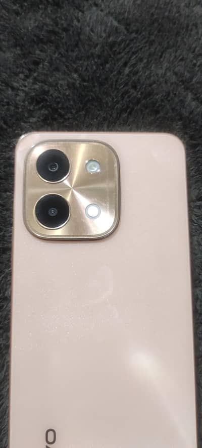 Vivo Y28  (6+128)
