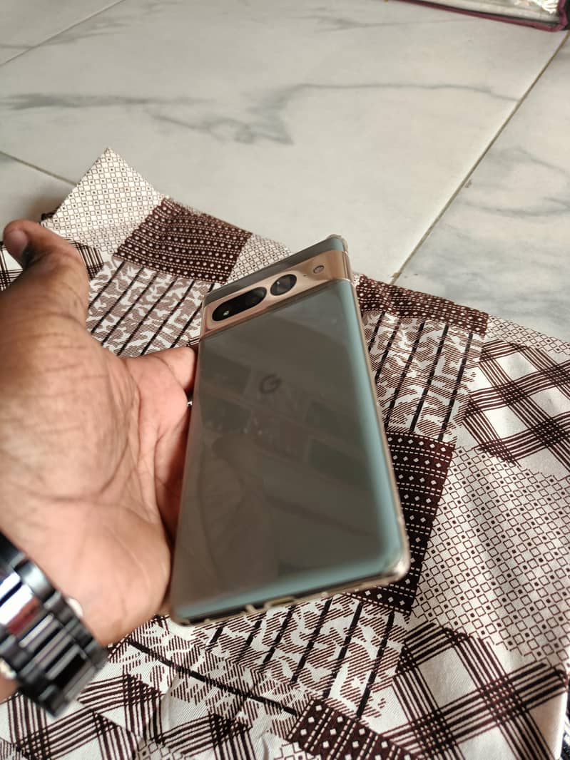 Google Pixel 7 Pro 4