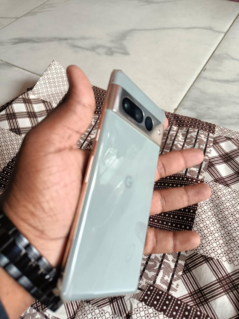 Google Pixel 7 Pro 7