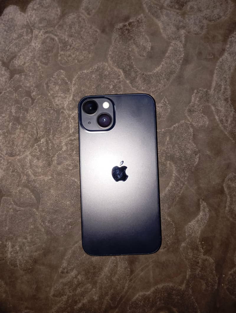 Apple iPhone 13 0