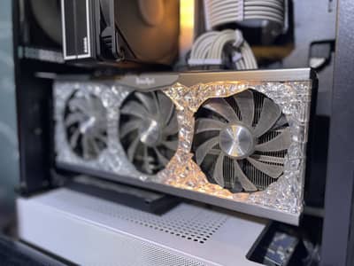 NVIDIA 3080 10GB PALIT GAMEROCK WITH LIAN LI O11D VERTICAL MOUNT