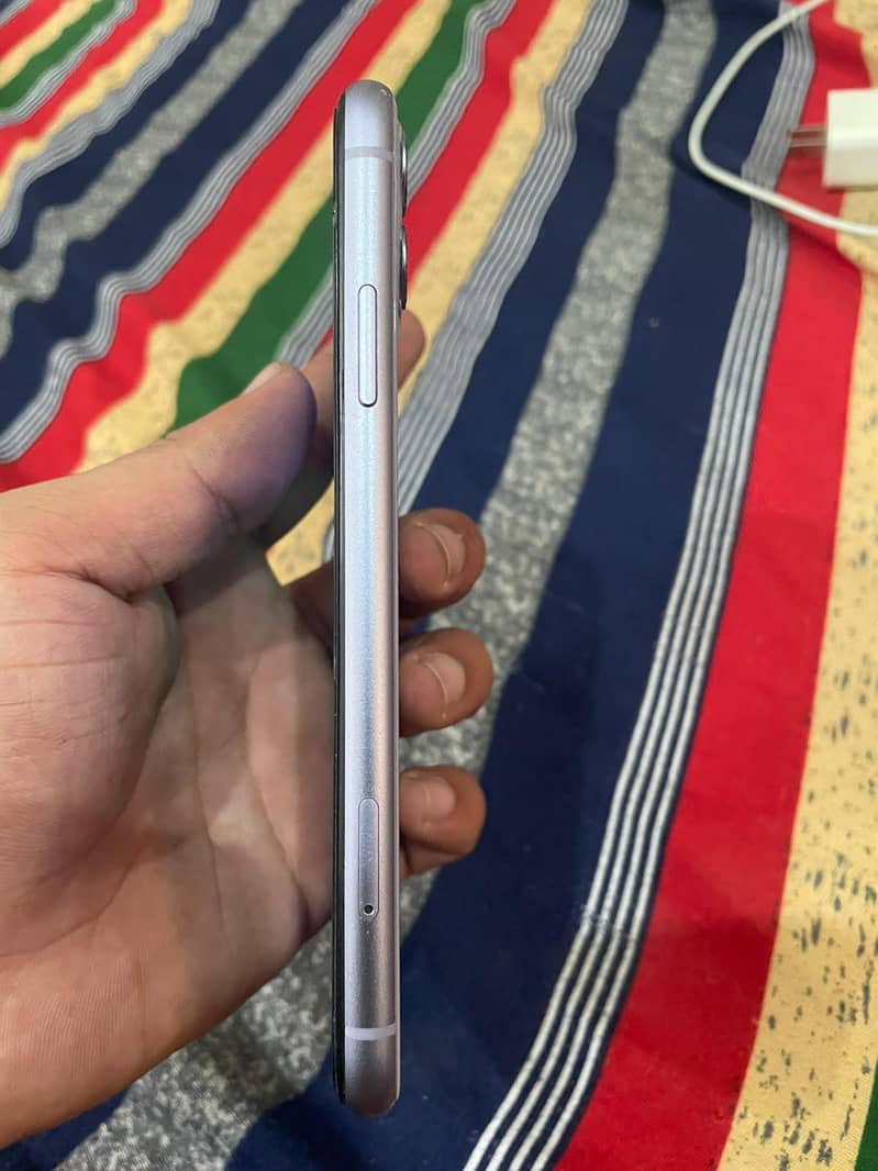 Apple iPhone 11 2
